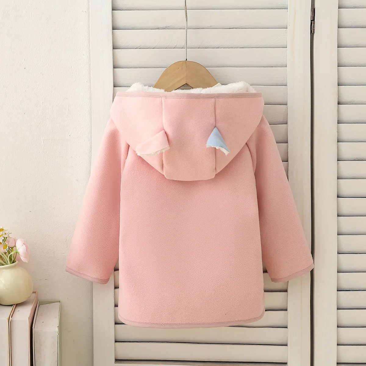 Girls Light Pink Hooded Woolen Jacket with Inner Lamb Velvet Thick Warm Shoulder Insert Design Candy Color Button Opening