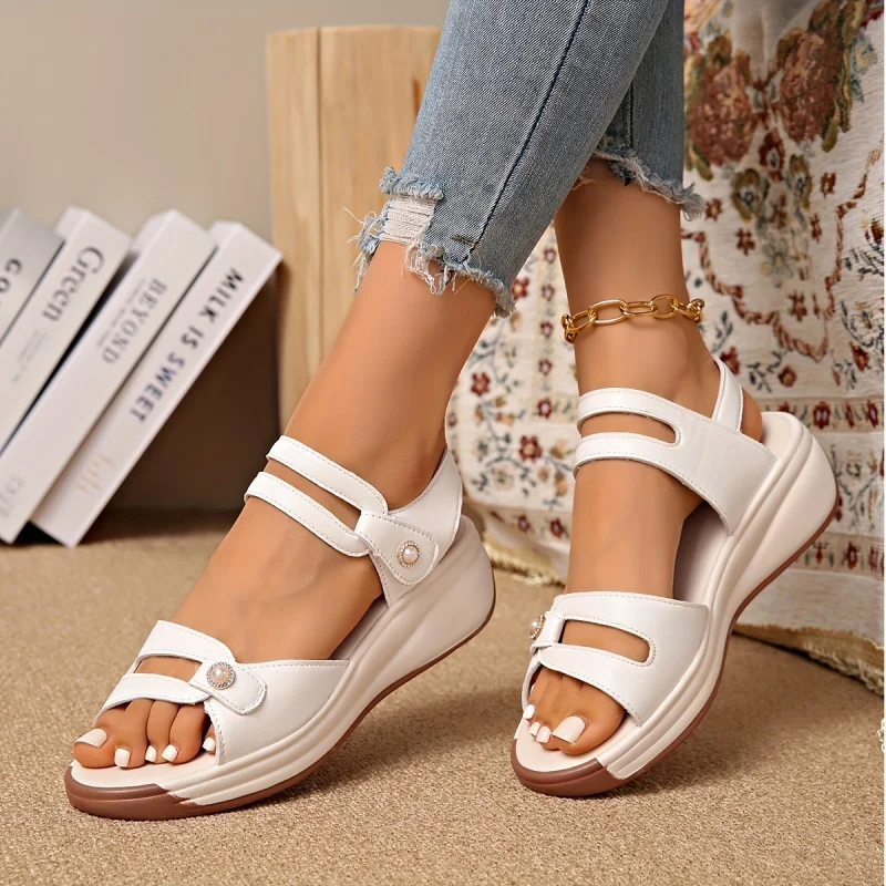 

Summer Comfortable Breathable Thick-Soled Flat Pearl Buckle Fashion Casual Beach Party Women's Sandals