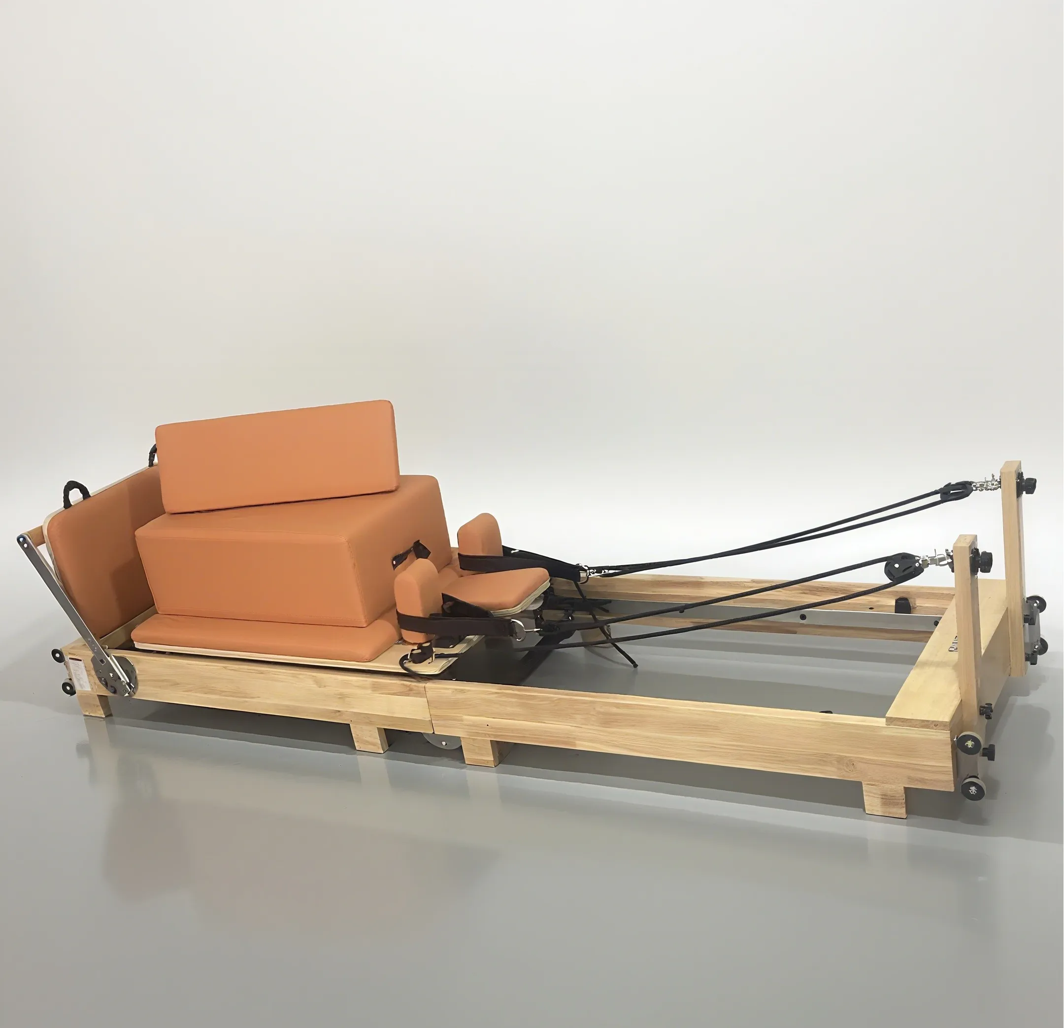 Reformer de Pilates Plegable de Madera de Roble con Resortes Ajustables, Ideal para Casa y Apartamento