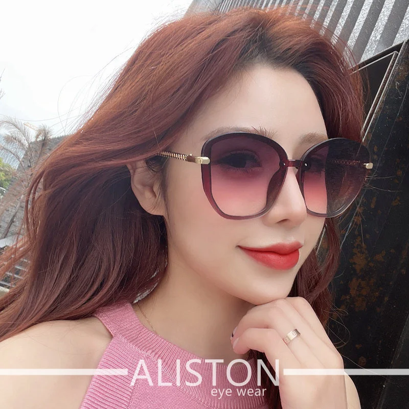 

2022 new sunglasses female hollow out glasses with irregular legs Driving anti ultraviolet net red INS Tiktok Han