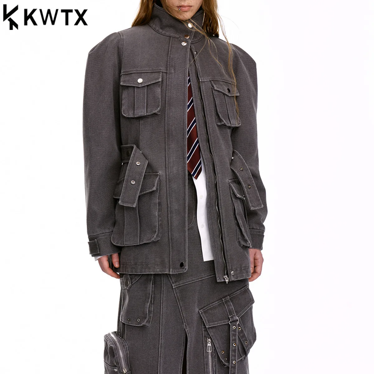 

KWTX 2025 Autumn Winter Women’s Denim Utility Jacket Solid Color Stand Collar Zipper Belt Multi Pocket Vintage Luxury Count