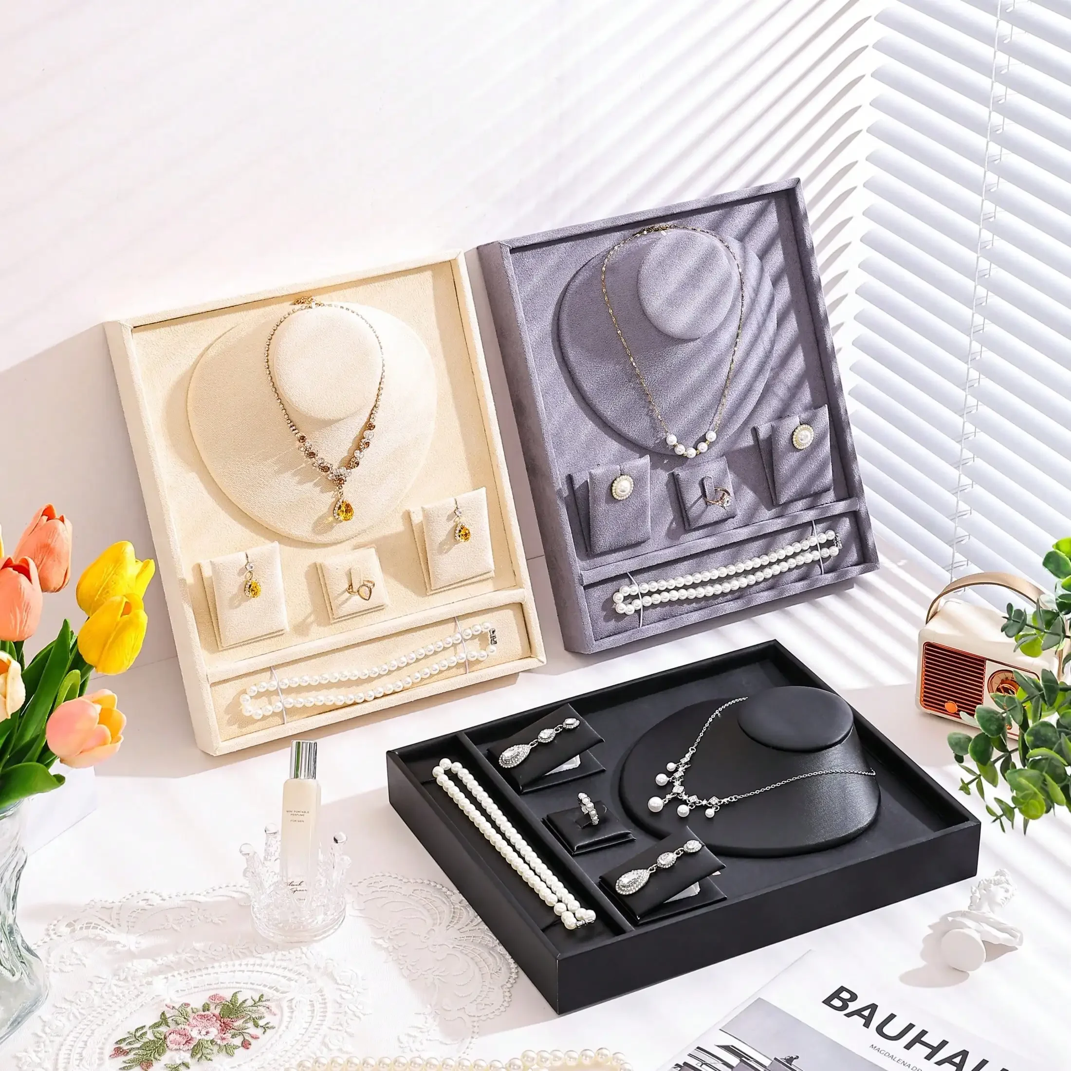 1pc Flocked Jewelry Display Tray with Neck Bust, Multi-purpose Storage Case for Necklaces, Earrings & Rings