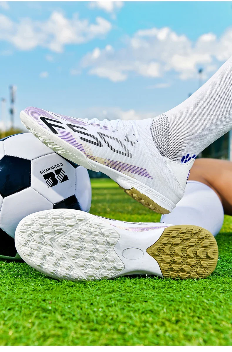 Neue Herren-Fußballschuhe, beliebte Fußballschuhe, rutschfeste Spielschuhe für Rasenplätze, hochwertige Sneaker, Hallenfußballschuhe, hohe Modelle für den Außenbereich. – Detail 12