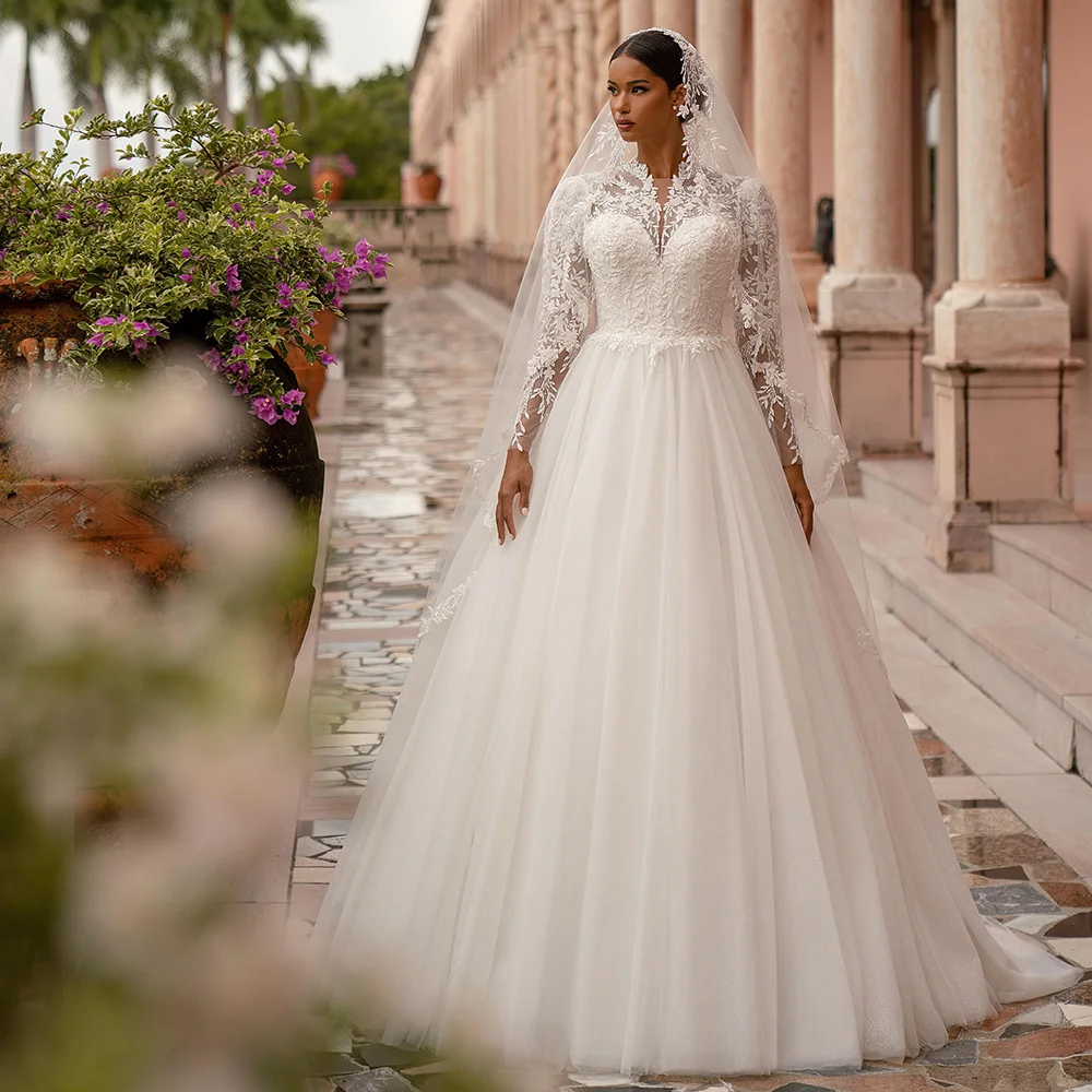 Luxury Women Wedding Dress with Long Sleeves Customized O-neck Appliques Lace Beading Tulle Saudi Arabic Lady's Bridal Gown