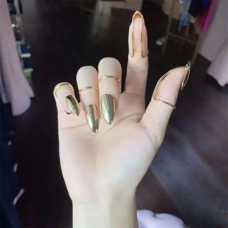 Gothic Style Gold Color Imitation Nail Art Nail Cover Ring Women\'s You Can Give Jewelry Rings To Friends Who Like Unique Design