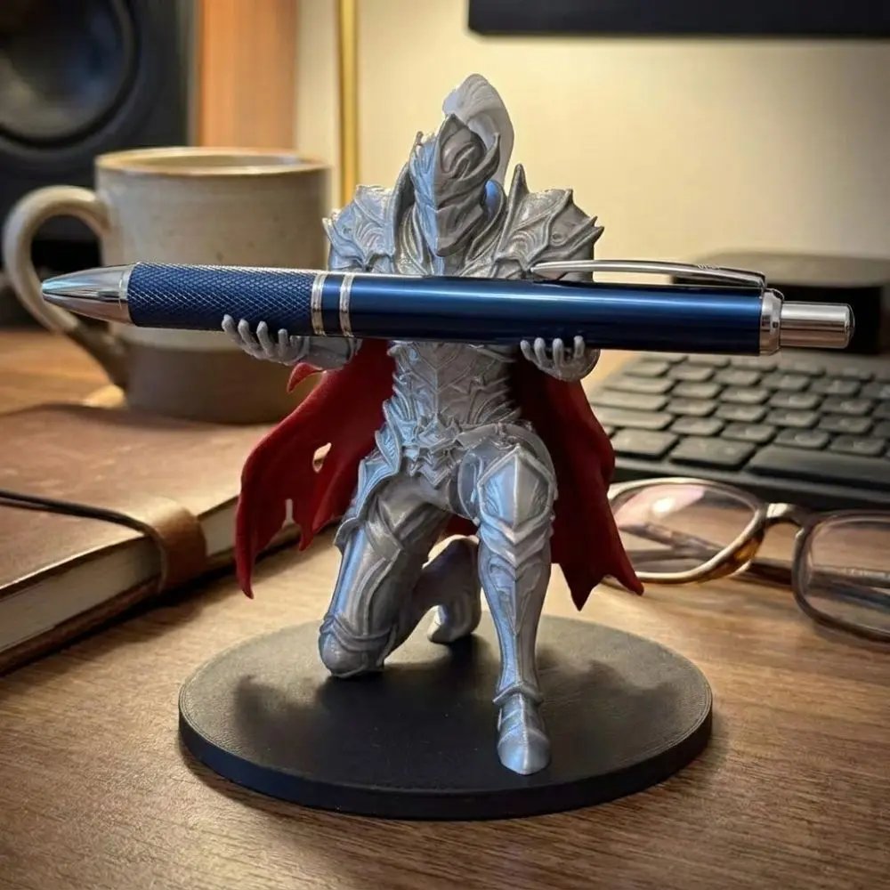 3D Printed Knight Pen Holder Plastic Unique Warrior Desk Organizer Multi-functional Stationery Stand Stationery Display