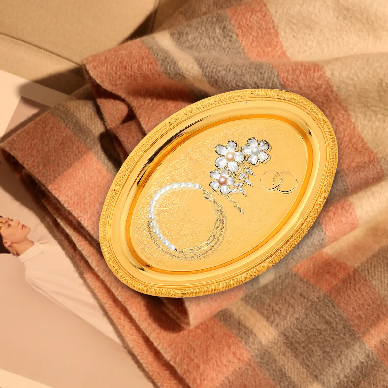 

European Style Oval Jewelry Tray Elegant Decorative Dish for Rings Necklaces Candles Desserts Fruit Home Decor Organizer Vanity
