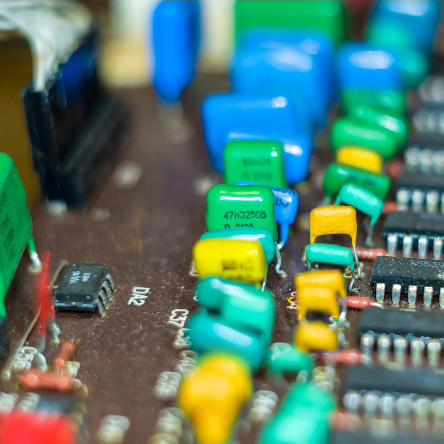 840 Pieces 24 Value 50V Ceramic Capacitor Assortment Kit, Multilayer Monolithic Ceramic Capacitor Assortment Kit 10pF - 10nF