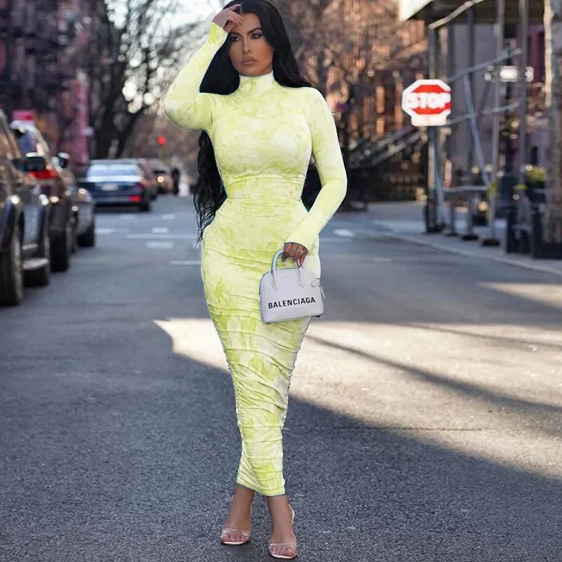 เสื้อยืดแขนยาวจับจีบพิมพ์ลายใหม่สำหรับฤดูใบไม้ผลิ2024แฟชั่นเอวสูงชุดรัดรูปปาร์ตี้คลับ