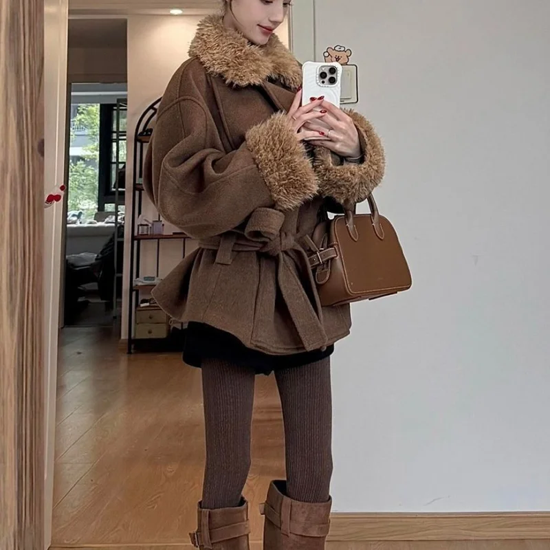 Women Unique Thickened Wool Blend Coat Girls Winter Mid-Length Vintage with Faux Fur Collar Fashion Stand Collar Outerwear