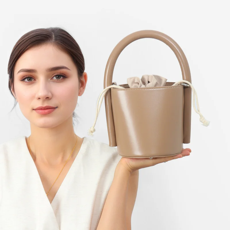 Túi xách da thật mới Túi đeo vai đơn giản đa năng Cao cấp Dung tích lớn sang trọng chất lượng cao Túi xách nữ đi làm