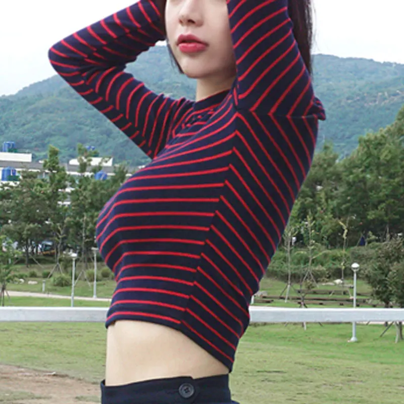 Crop Top donna Chic All-match Classic Stripe Slim Short Bustier Crop Top dolcevita t-shirt a maniche lunghe camicie Sexy Tee