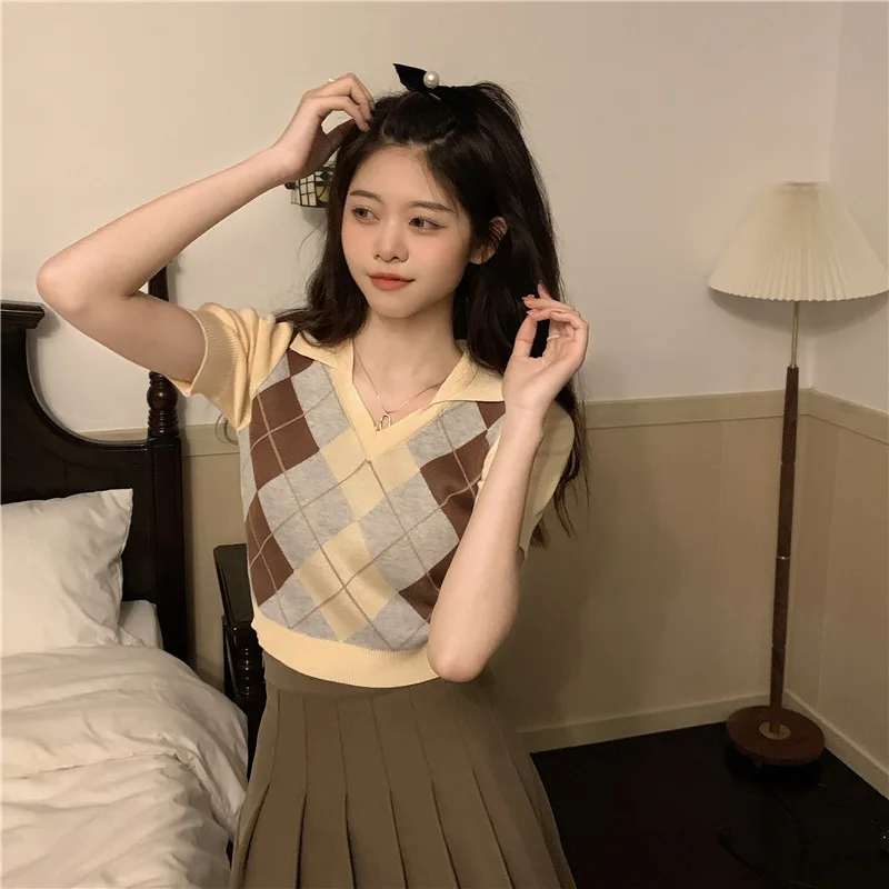 

Контрастный цвет с воротником-поло, клетчатая трикотажная футболка с короткими рукавами, женские летние облегающие дизайнерские повседневные универсальные короткие топы D578