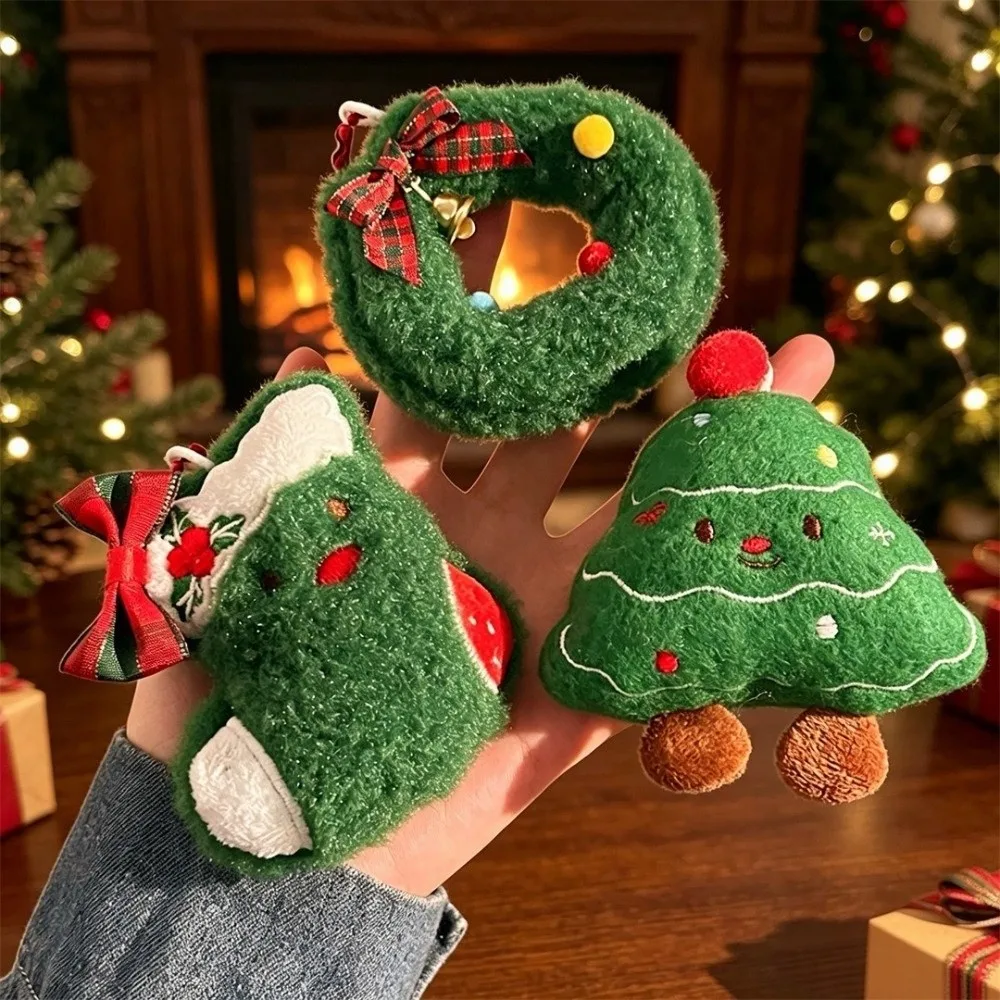 Cute Hanging Ornaments Christmas Keychain Tree Star Stuffed Animal Cartoon Doll Decoration Plush Santa Keychain Christmas Party