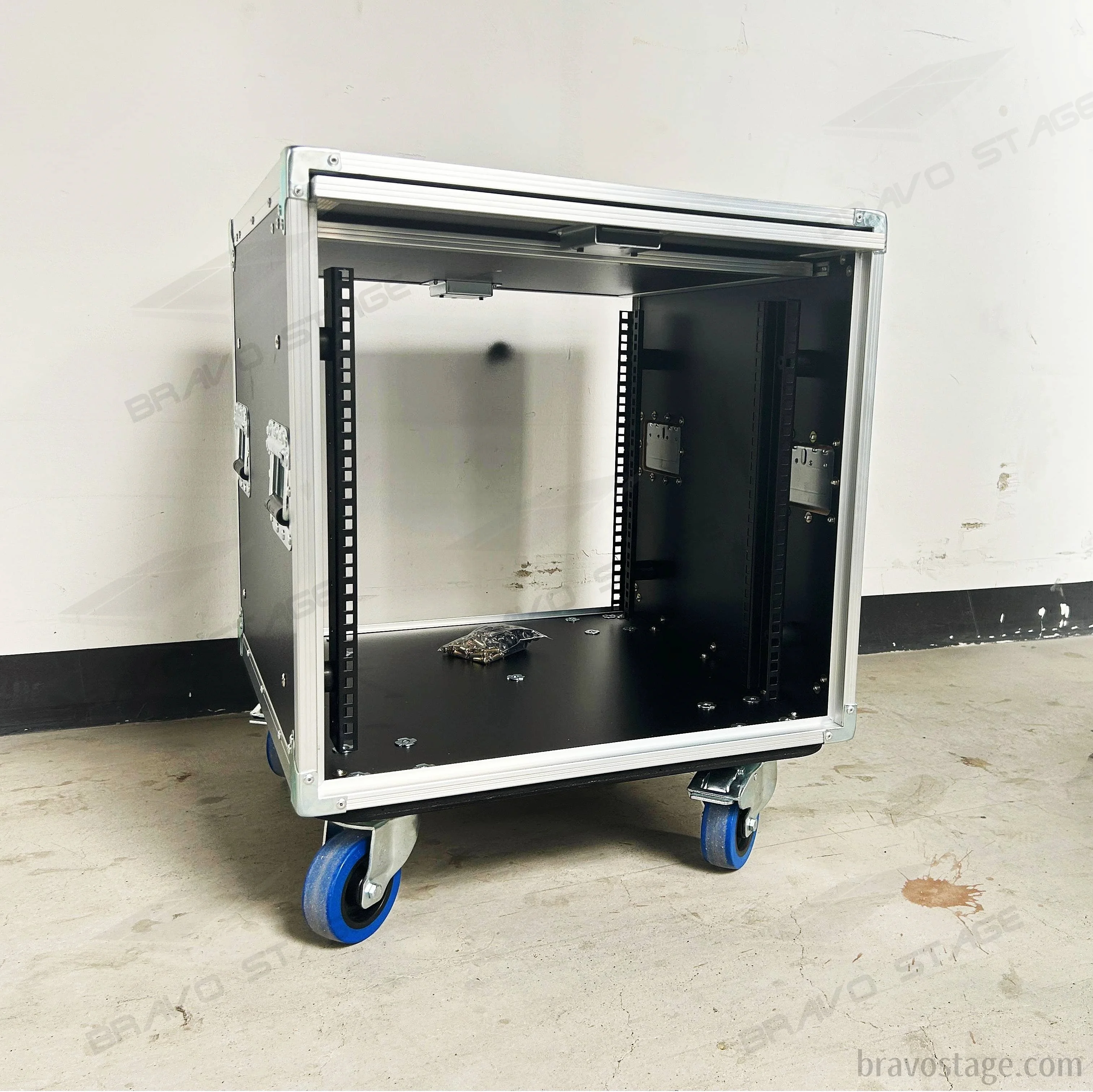 

Кейс для оборудования 10U с выдвижной и амортизирующей подставкой, дорожный кейс для установки в стойку