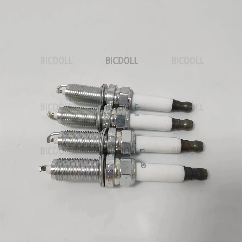 

4/6PCS LZKAR7D-9D 94951 Iridium Spark Plug For Dacia Dokker Duster Lodgy Renault Megane 1.6 H4M738 H4M740 LZKAR7D9D Car Candles