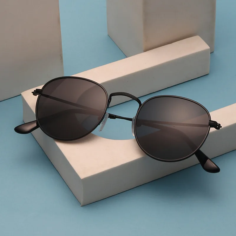 

High Definition Sunglasses Anti Blue Light Mirror Korean Version Fashion Sunglasses Round Frame Metal Visor