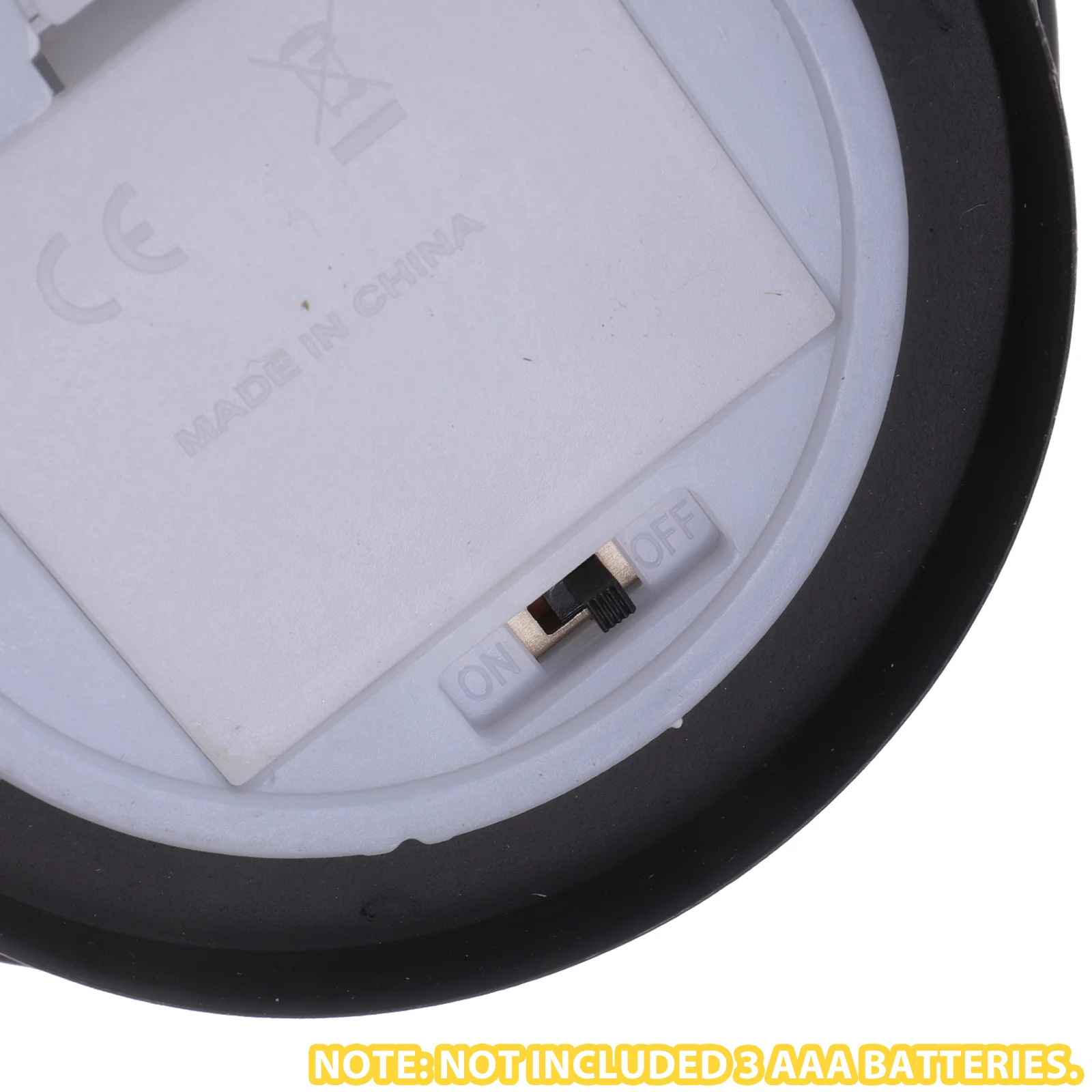 

Retro Handheld Lamp Operated Metal Wire Table Lamp with Hollow Design for Garden Patio Decor Basket Style LED Bedroom