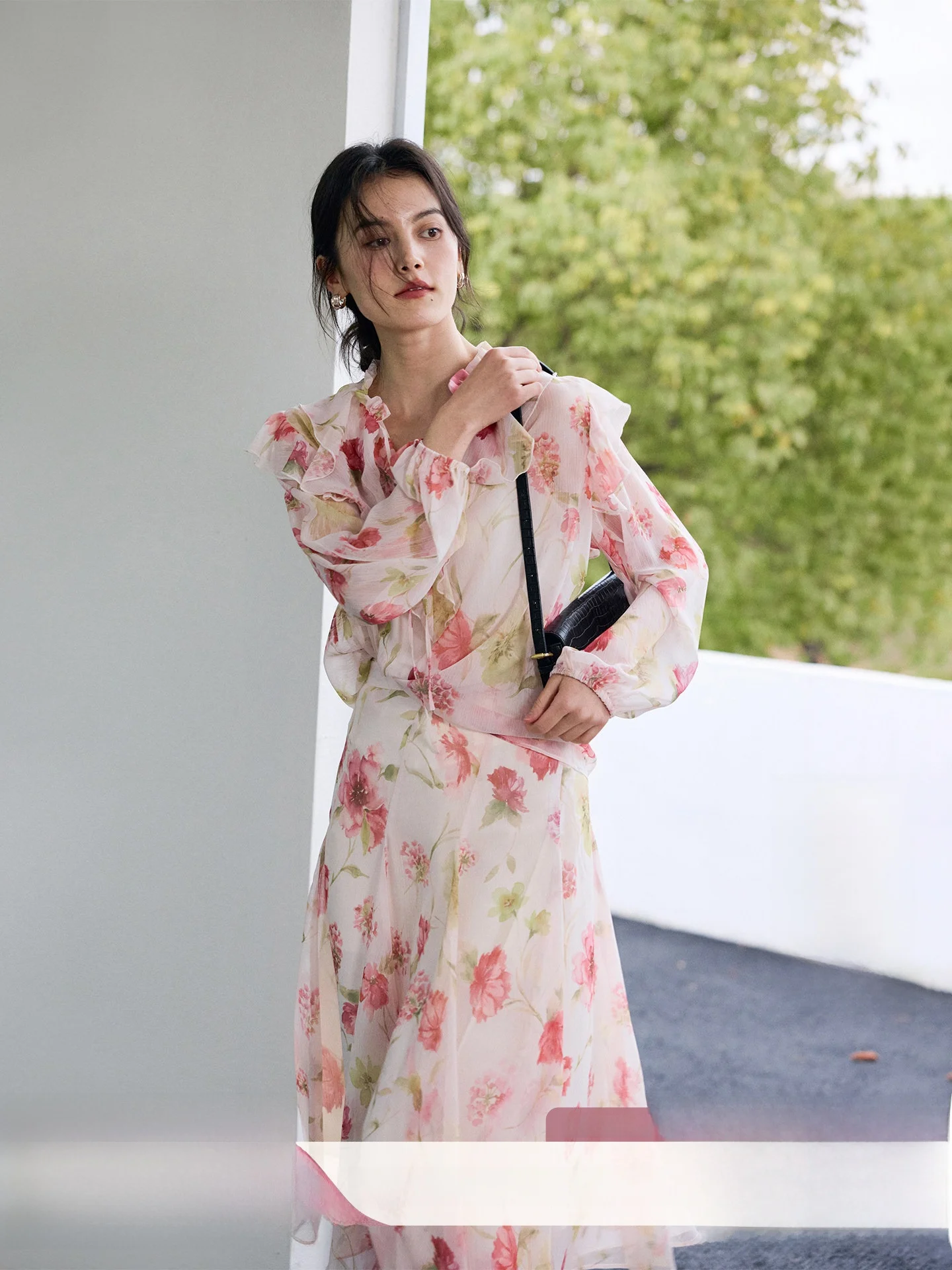 

Romantic Print irt Women's Spring Semi-Long Skirt Set with Flounce Hem Viscose Drapery Feeling Long Sve Loose Fit irt