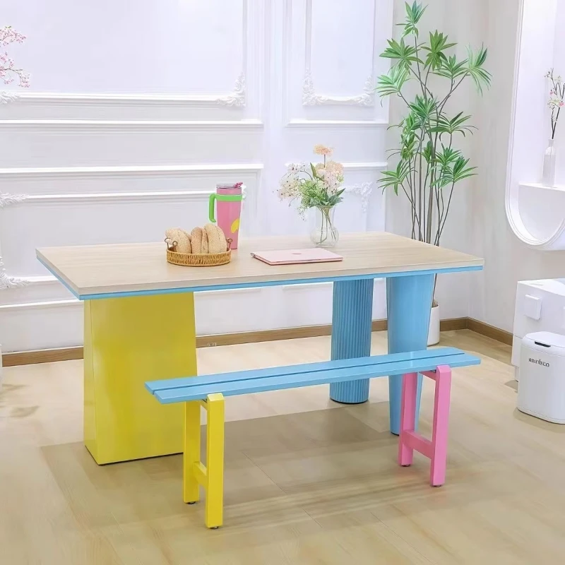 Modern solid wood dining table, environmentally friendly and durable, waterproof treatment, simple design
