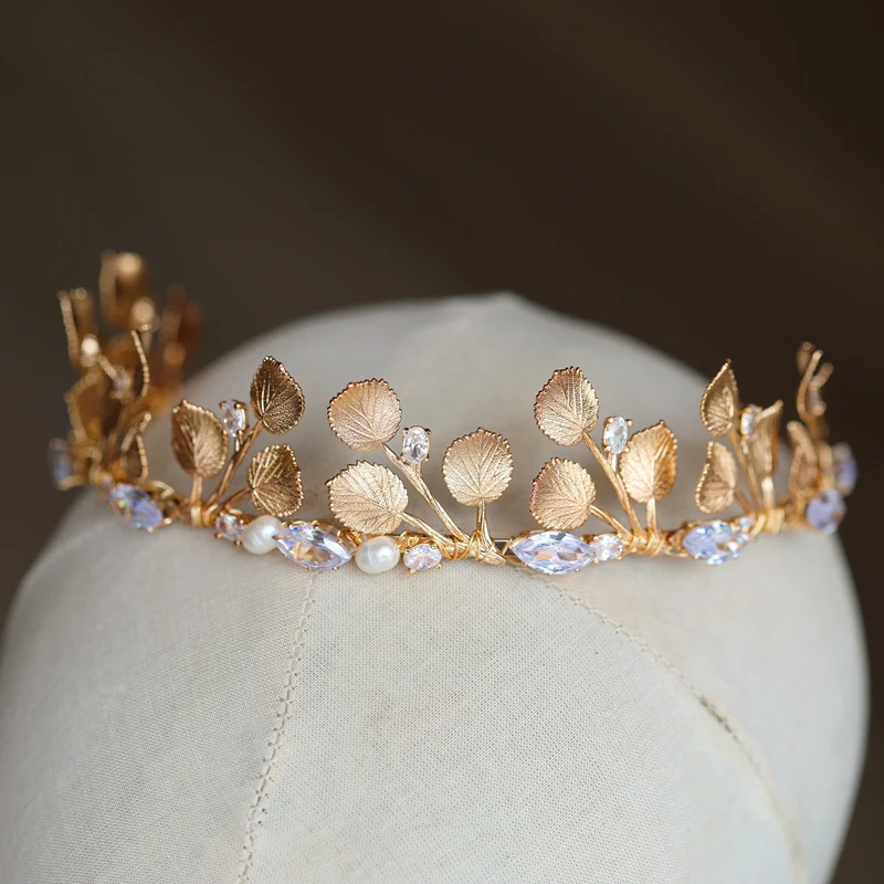 

Винтажная тиара золотого цвета с листьями и цирконием, свадебная тиара для волос, свадебная корона ручной работы, женская повязка для вечеринки, выпускного вечера, аксессуары для головы для девочек