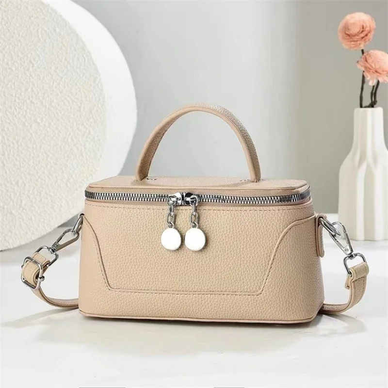 Famous Designer Leather Women's Shoulder Bag Luxury Brand Trendy Classic Elegant Commuter Vintage Bag