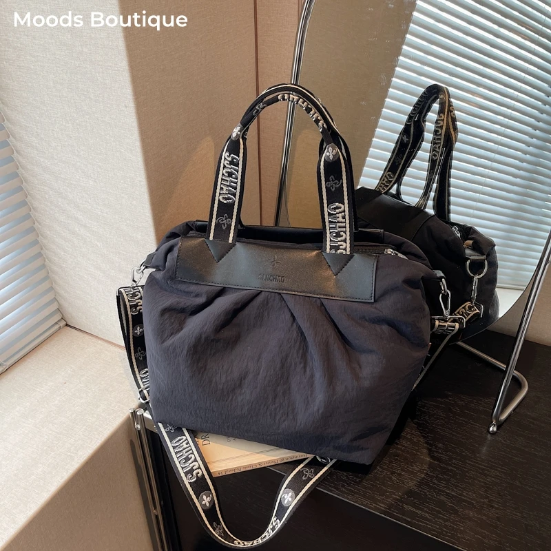 مطوي تصميم الأزهار حزام صغير حمل الحقائب للنساء نسيج النايلون سعة كبيرة الكتف حقيبة كروسبودي حقائب اليد العلامة التجارية الأصلية