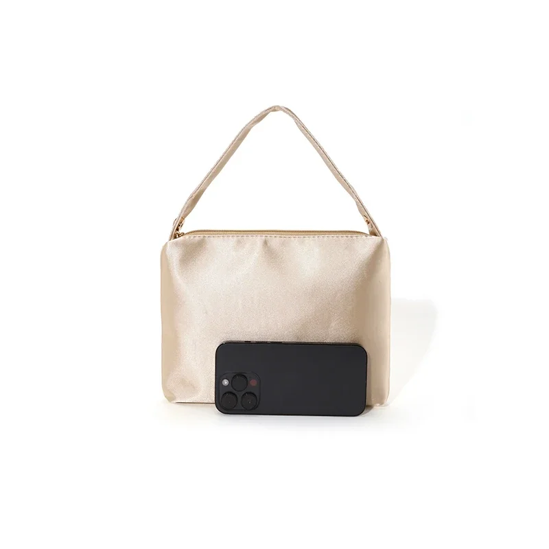 Magnetverschluss-Clutch aus Satin mit Nieten, Vielseitige Damenhandtasche, Elegante Glänzende Textur Party Hochzeit Abschlussball Schicke Handtasche – Detail 1