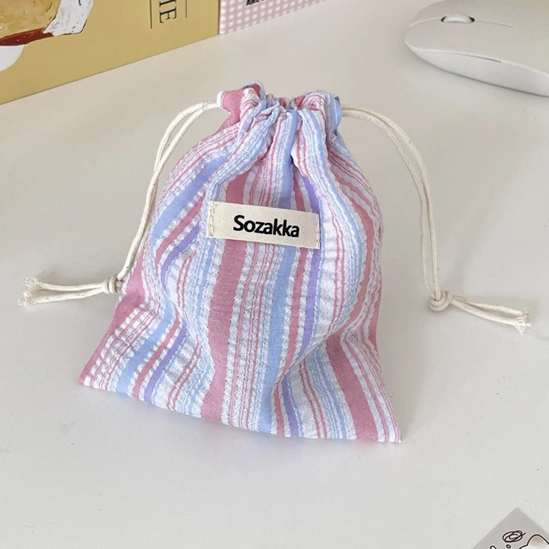 กระเป๋าแต่งหน้าของผู้หญิงญี่ปุ่นจีบลายเชือกรูดกระเป๋าแบบพกพาขนาดกะทัดรัดกระเป๋าเดินทางธุรกิจกระเป๋าเครื่องสำอางสำหรับสาว