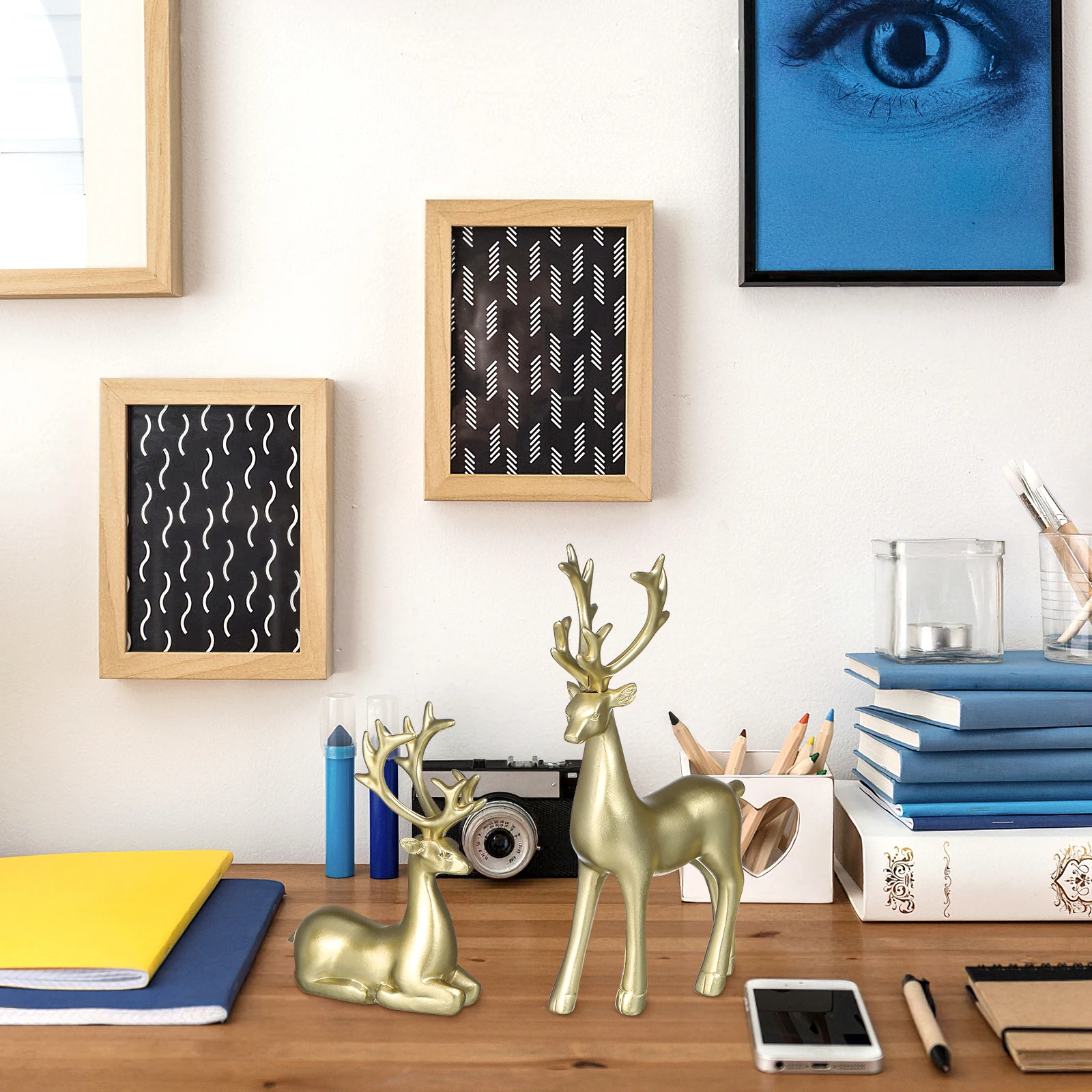 

2Pcs Christmas Elk Ornament Resin Desktop Decoration Home Living Room Bedroom Bathroom Decor Party Wedding Gift Idea