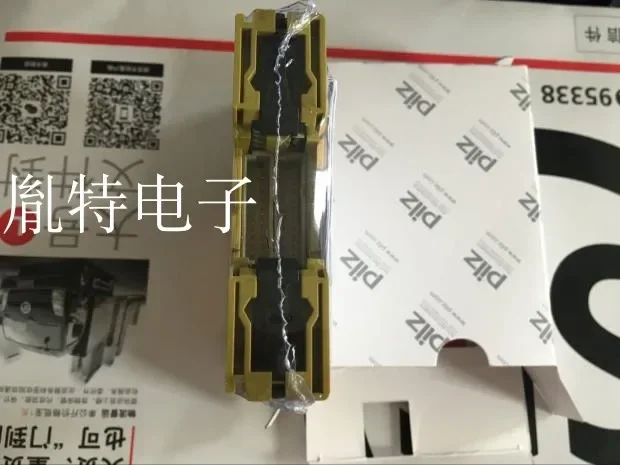 

Реле безопасности Pilz PNOZ MI1P 773400 PNOZ MO4P M04P 773536