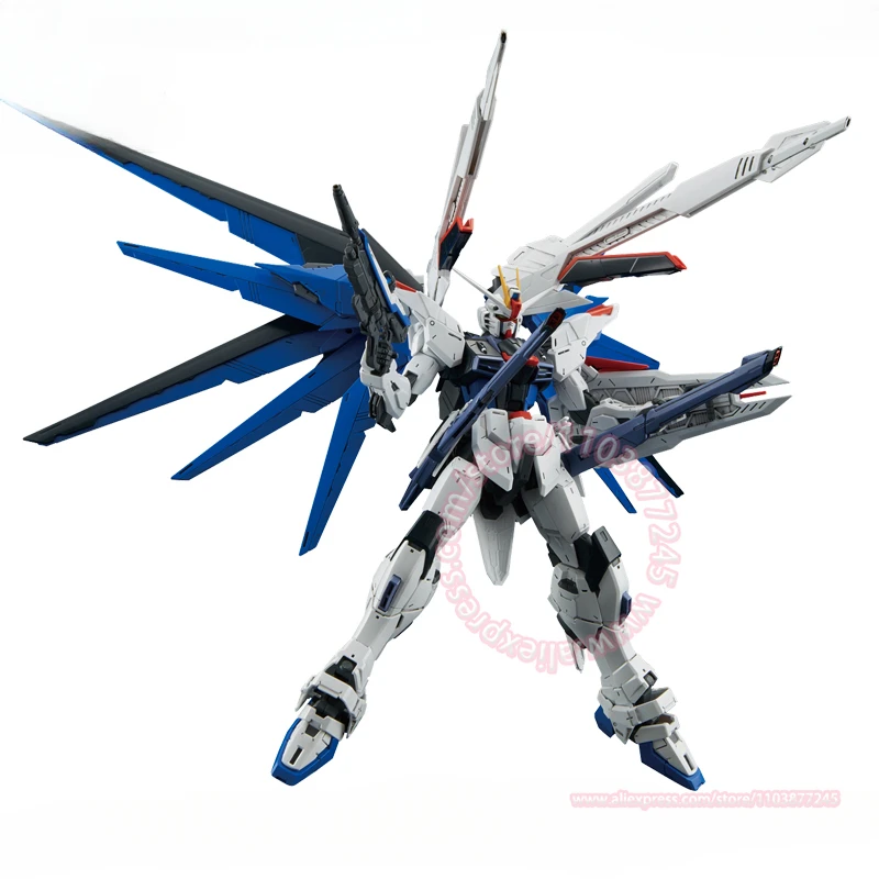 BANDAI MASTER GRADE SEED FREEDOM GUNDAM Ver 2.0 Movable Figure Assembling Model Children's Toy Birthday Gift Trend Hand 1/100