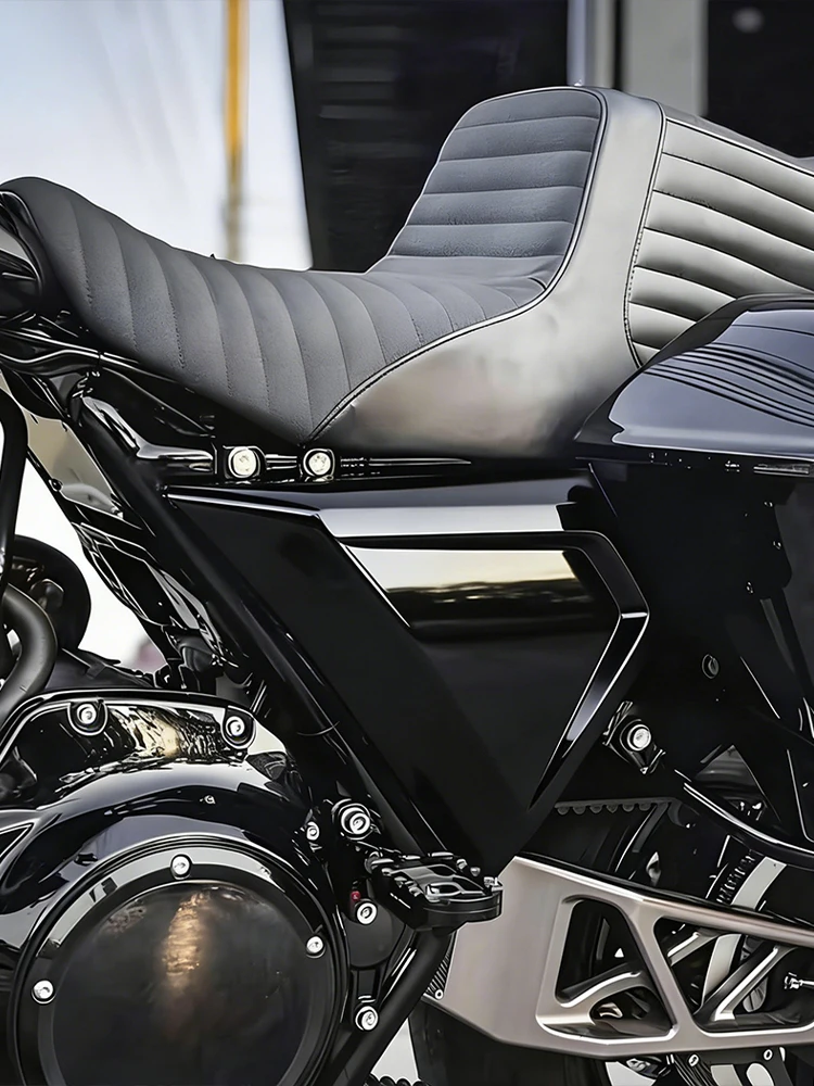 

Motorcycle Left Right Battery Side Cover Fit For Harley Touring Road King Street Electra Glide Ultra Classic 2009-2025 FLTRX