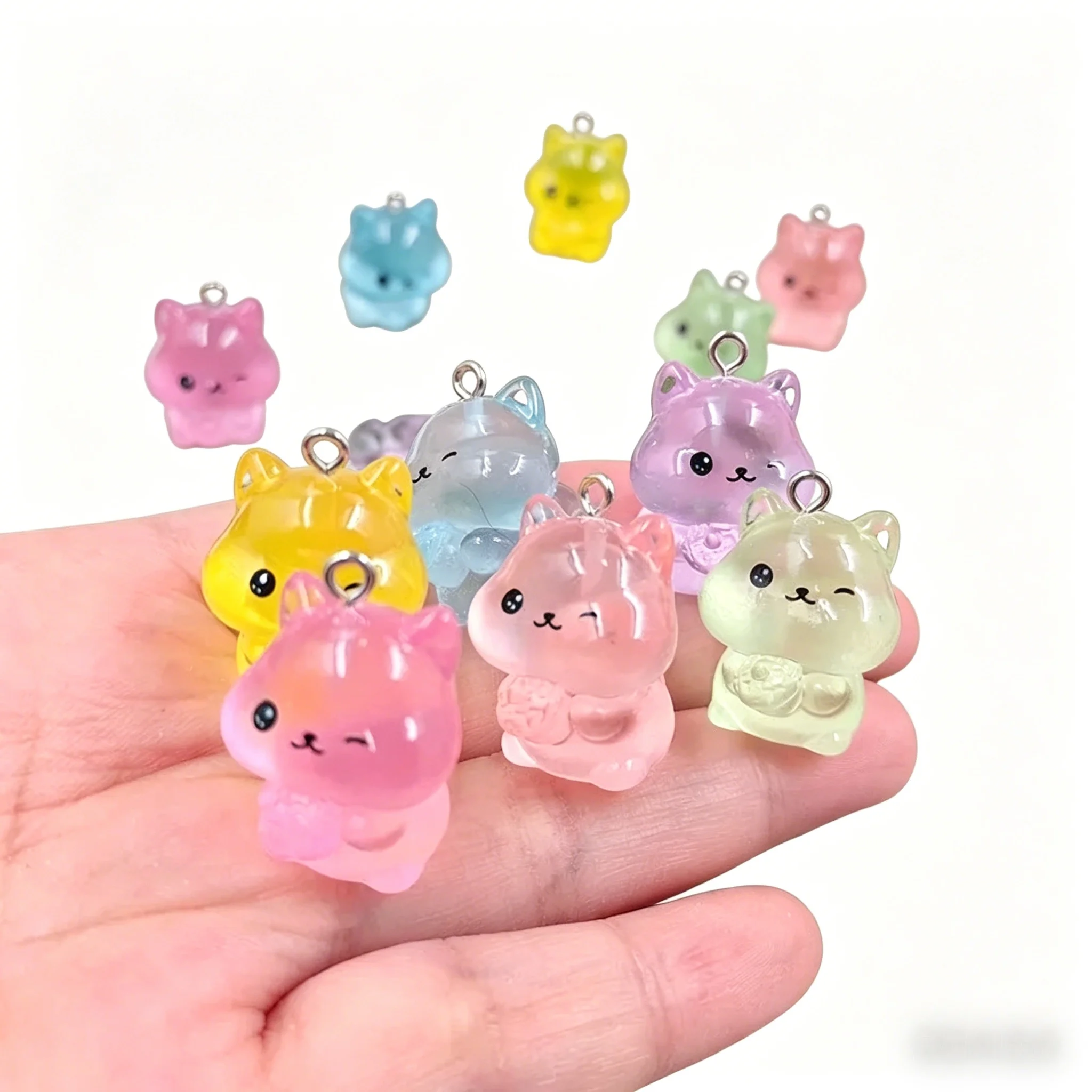 10Pcs Glow-in-the-Dark Squirrel Charms, Luminous Kawaii Animals Pendants for DIY Earrings, Keychains & Craft Supplies