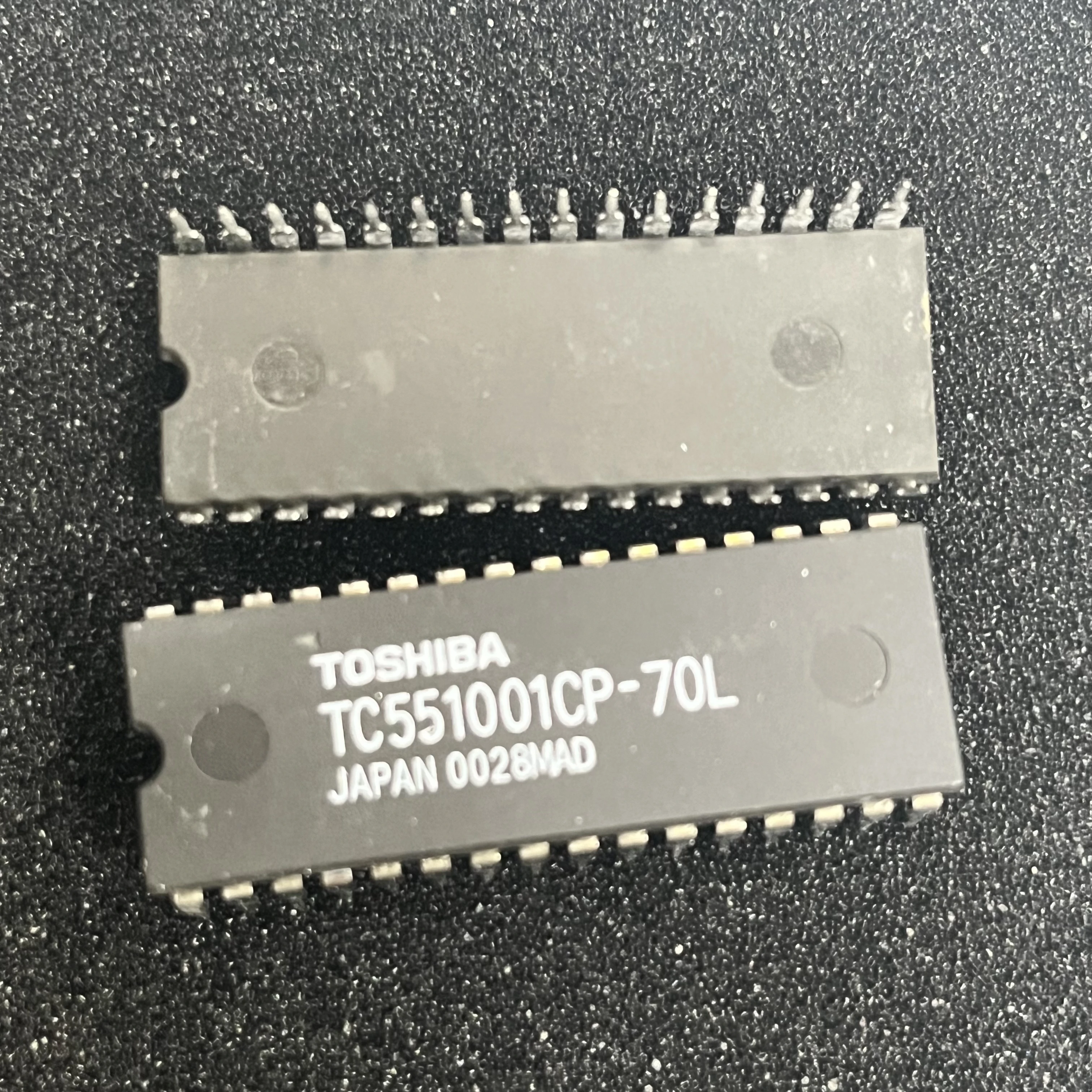 

TC551001CP-70L DIP-32 TC551001 New Original In Stock