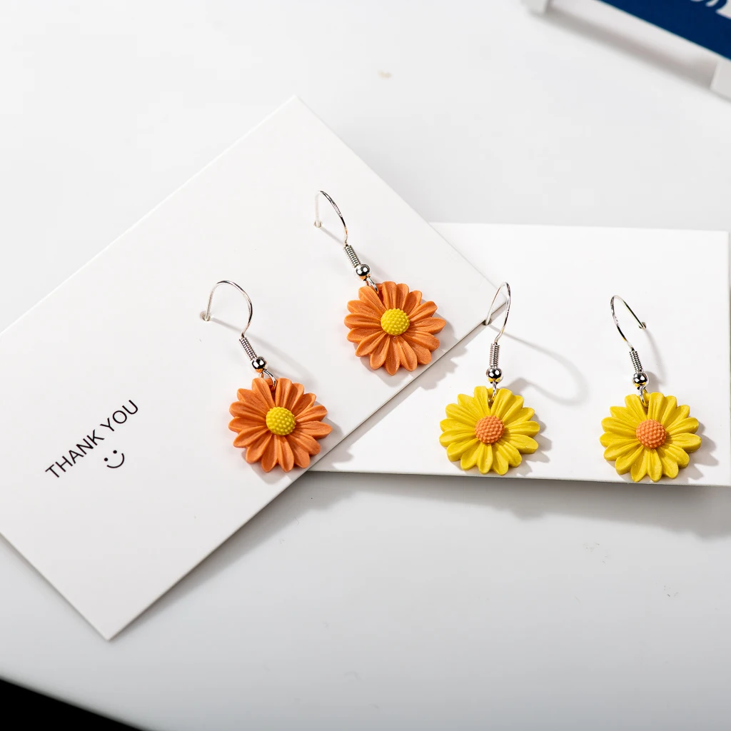 Pendientes colgantes de cerámica de alta calidad, alfiler antialérgico, accesorios de múltiples colores, flores de crisantemo Z633