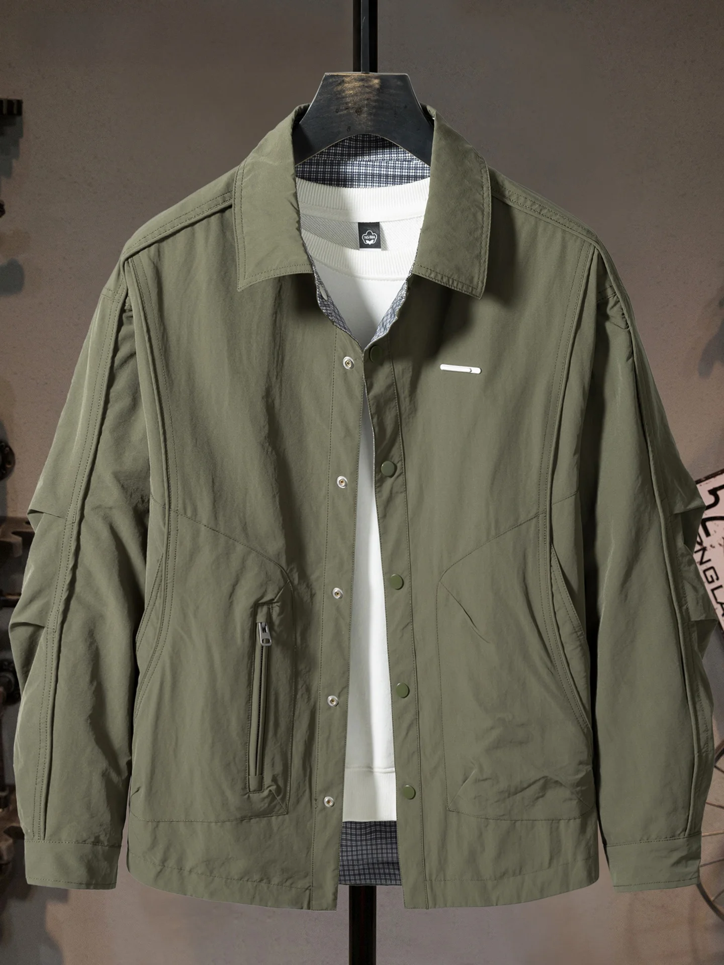 

Повседневная двусторонняя куртка цвета хаки с клетчатым воротником для мужчин: модное универсальное пальто в стиле милитари на все сезоны