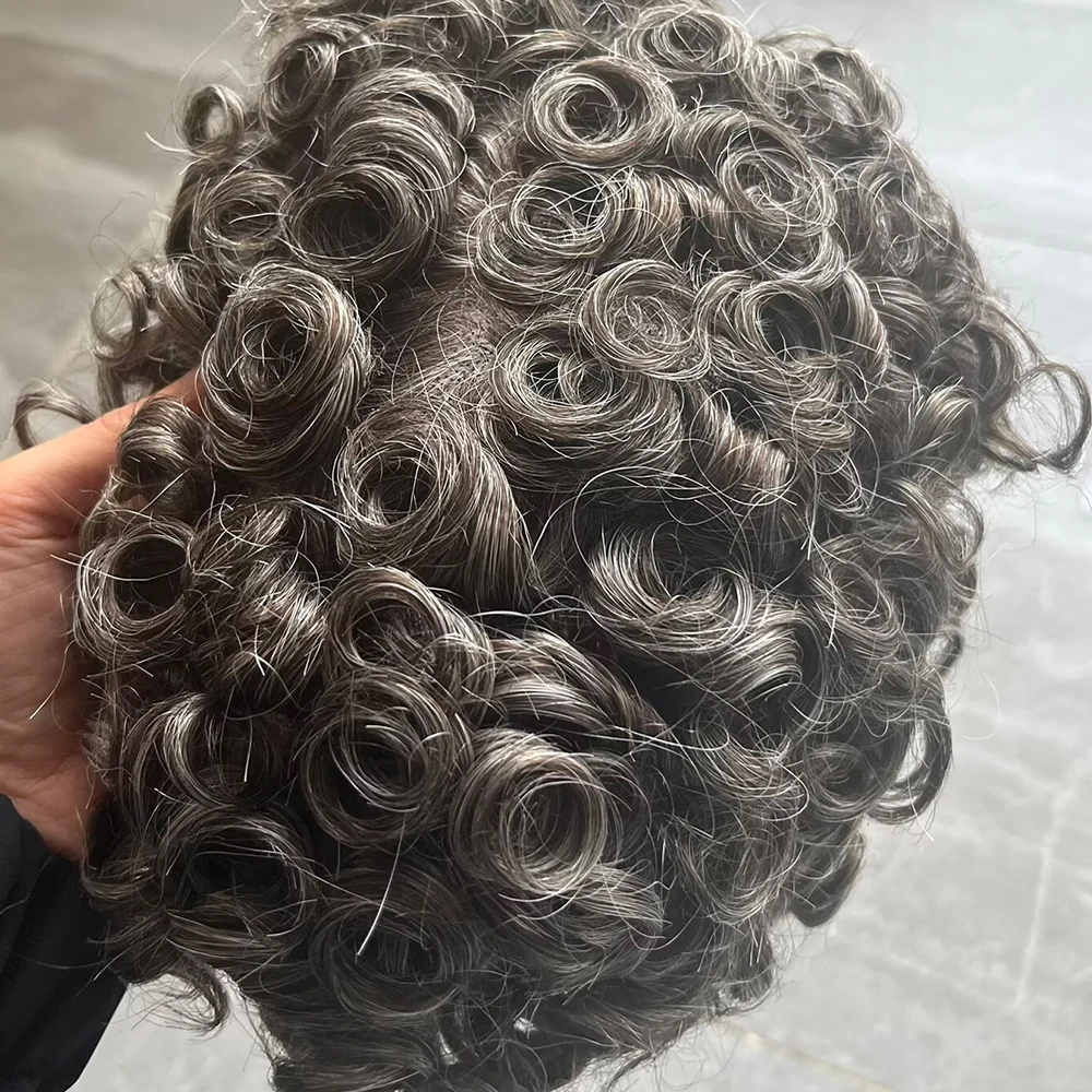 20mm gelocktes Herrenhaar in Grau, Schwarz, Braun, Echthaar mit natürlichem Haaransatz 550 # 1B40 Langlebige Bond Mono-Basis Herren-Toupet Kapillarprothese – Detail 3