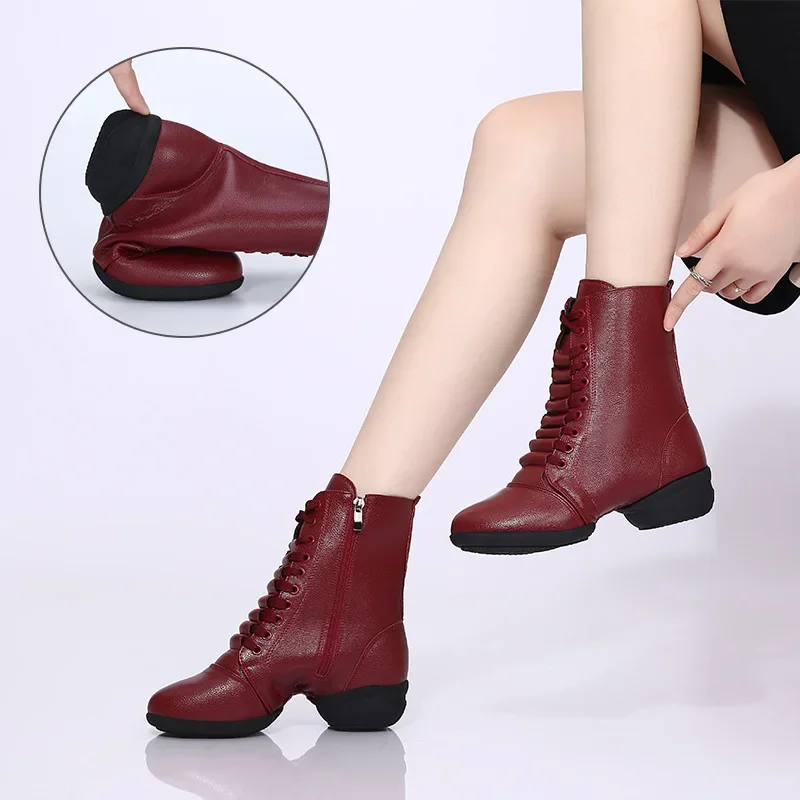 Sepatu bot dansa Jazz wanita, sepatu kets bot tari Modern ruang dansa wanita lembut kualitas tinggi