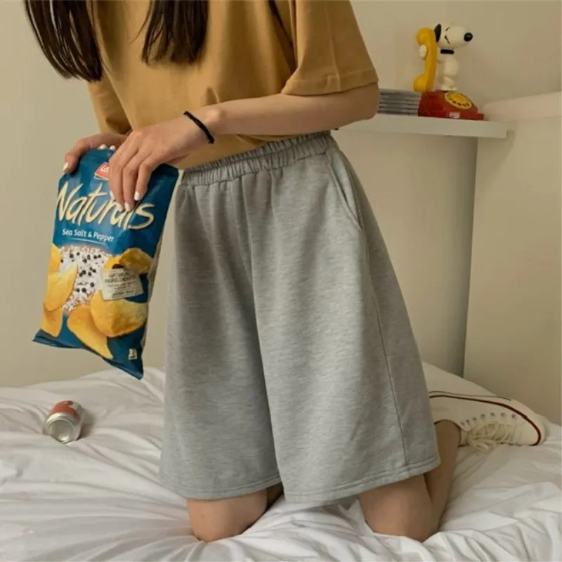 Casual Large Sports Shorts Women Summer Harajuku Loose Elastic Waist Korean Style Short High Waist Pants Fitness Running Shorts