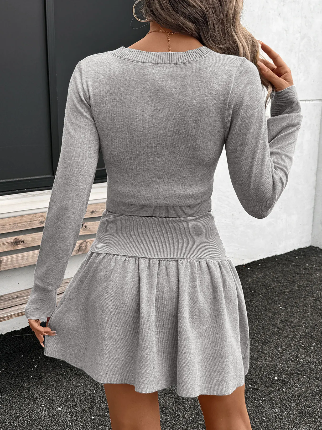 

European American Casual Round Neck Short Crop Top Set 2025 Summer Short Skirt Women's Knitted Long Sleeved Two-Piece Set