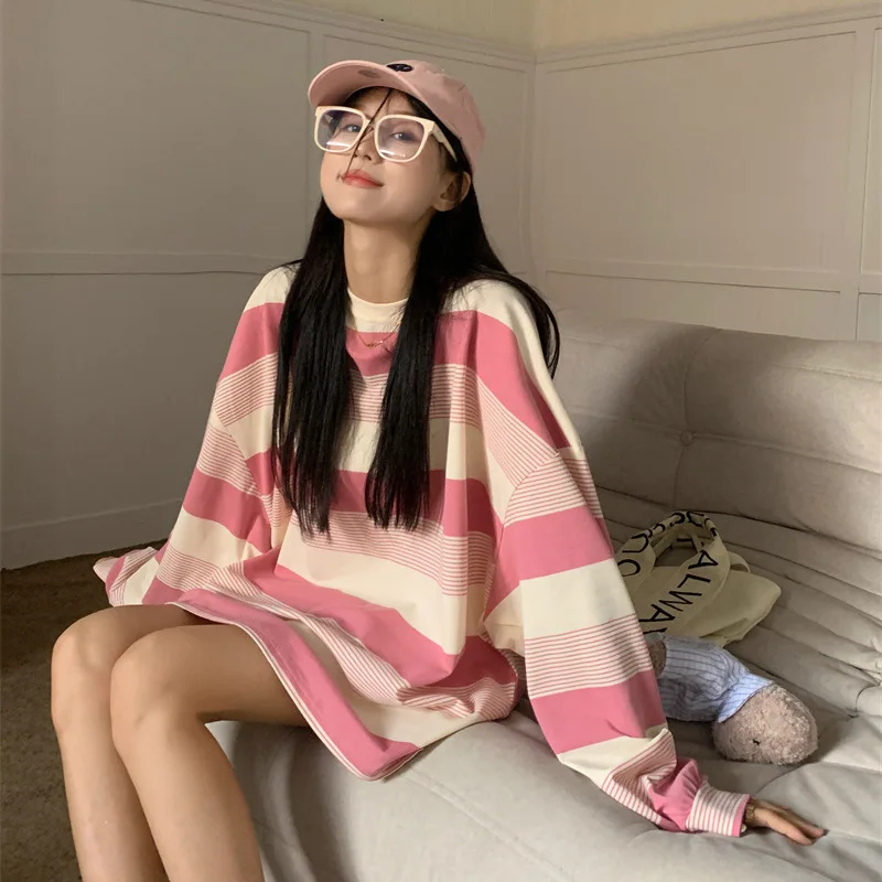 

Large size autumn fashionable and versatile, small and lazy style, pink striped long sleeved hoodie, women's loose top