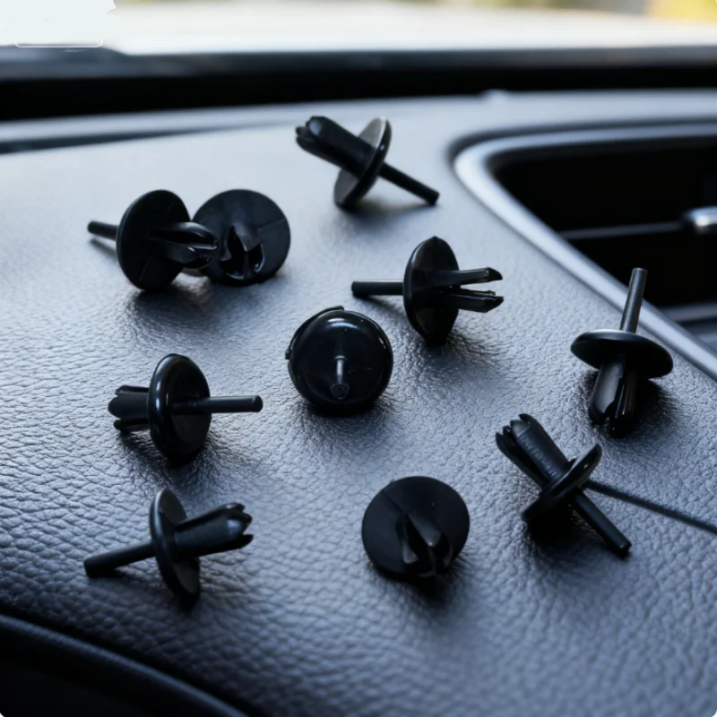 

Car Fender Liner Rivet Expanding Clip Retainer For LAND ROVER DEFENDER 90 110 130 Wheel Arch Mud Spat Fastener Car Accessory