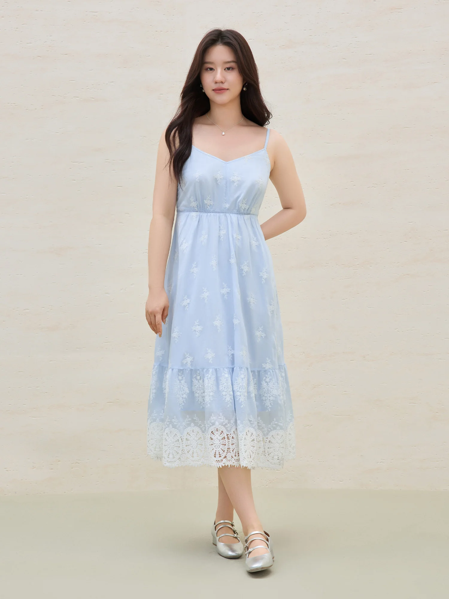 DUSHU, talla grande, temporada navideña, vestido de tiras con bordado hueco junto al mar, novedad de verano 2021, vestido azul bordado 25DS82192