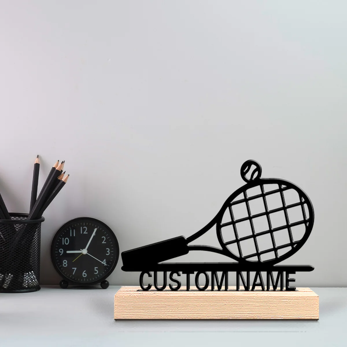 1pc Romantic Personalized Custom Tennis Metal Statues Adventure Desk Sculpture with Wooden Base Ideal for Paddlers Outdoor