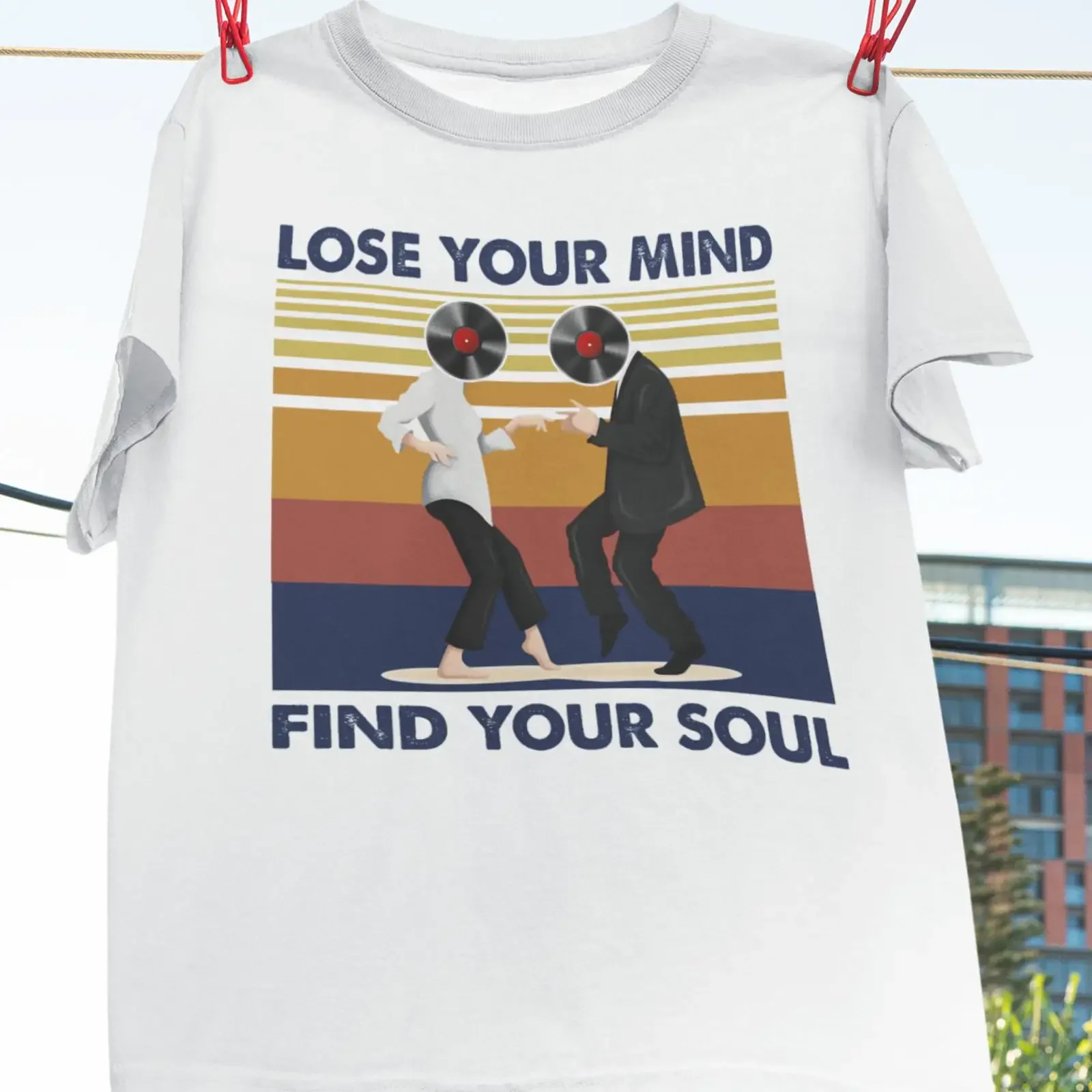 Vintage Lose Your Mind Find Soul Vinyl Record Dancing Couple T shirt Retro Music Lover vintage Washed Stylish Slightly