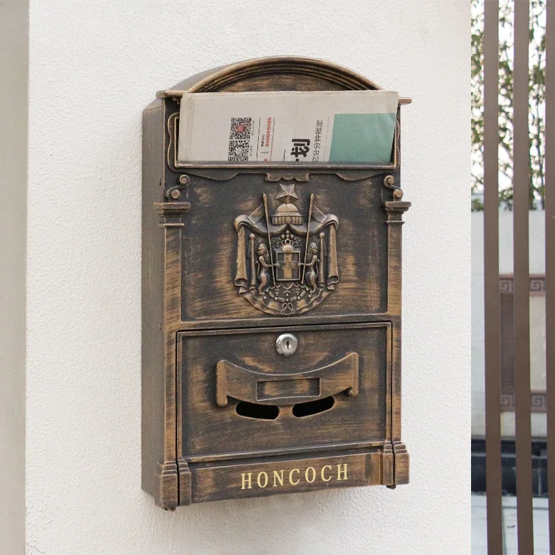 European-style villa  with lock  outdoor waterproof wall-mounted  suggestion box creative retro