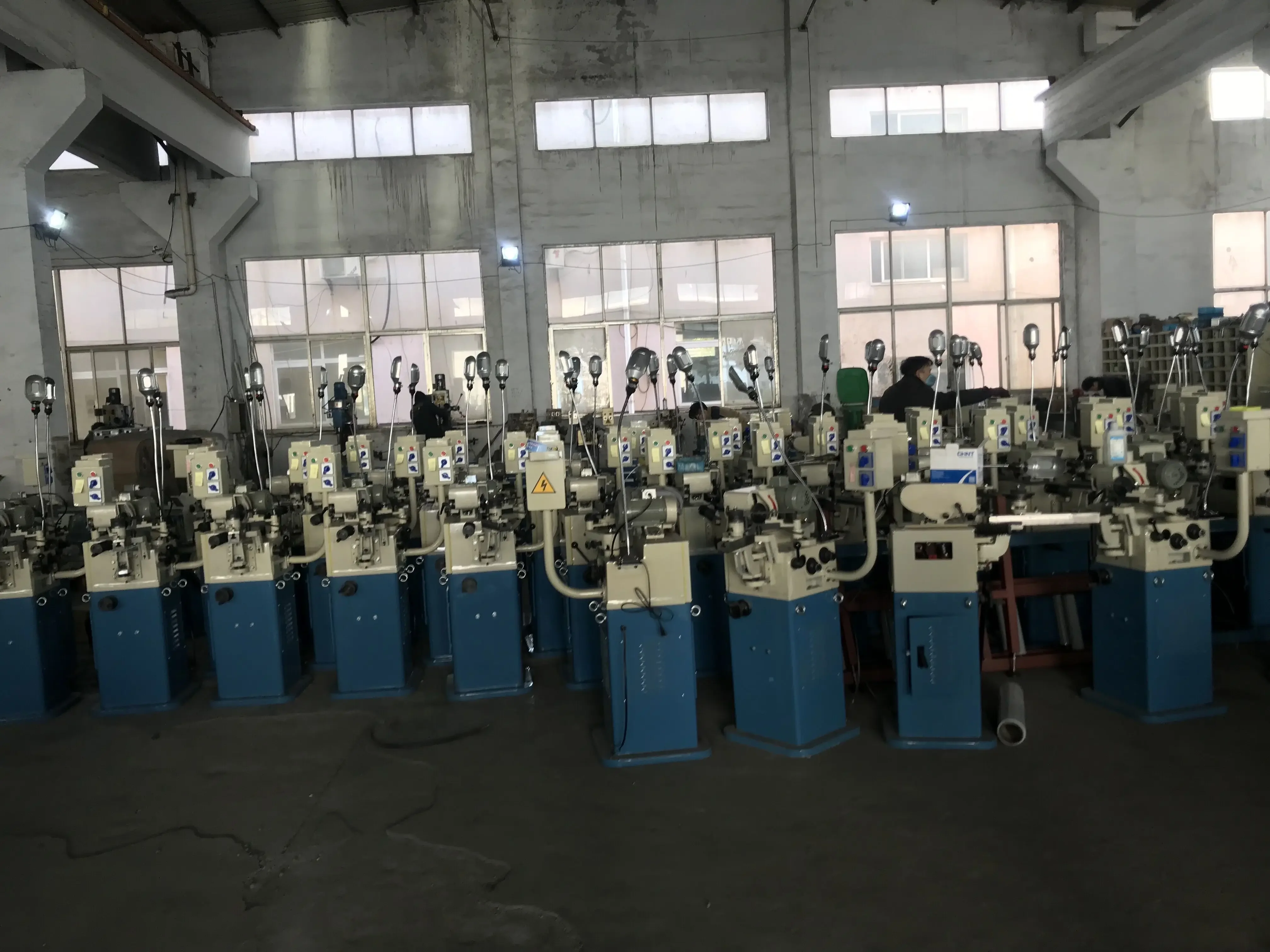 Professionelle und langlebige Herstellung verkauft BR-450 halbautomatische HSS-Sägeblatt-Schärfmaschine mit Zahnrad