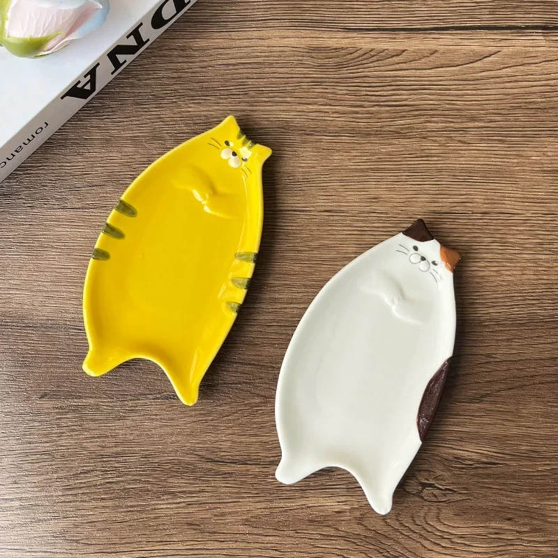 Japan Creative Cartoon Cat Plate Ceramic Simple Household Dipping Saucer Tableware Seasoning Dish Soy Sauce Vinegar Snack Plate