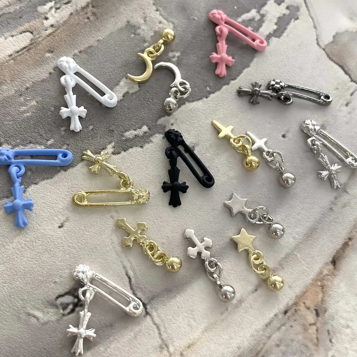 100pcs Hearts inspired Cross Pin Nail Charms Matte Metal Star Moon Pendant Nail Accessories Internet Sensation Nail Decorations